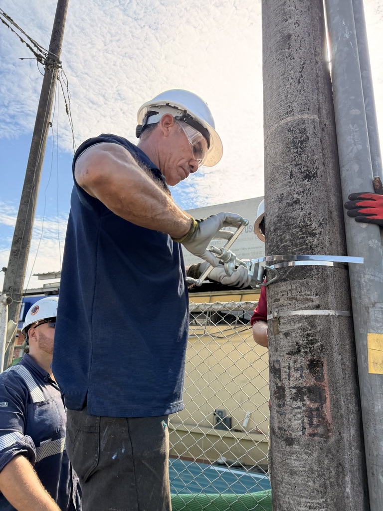 Trabajo técnico en infraestructura exterior